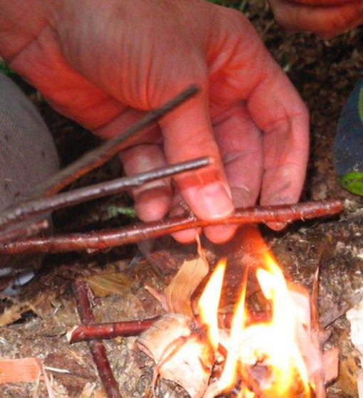 Cours de survie en forêt au Québec randonnée 1 journée Mont Tremblant Cours de survie en forêt au Québec randonnée 1 journée Mont Tremblant