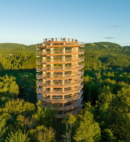 Treetop Laurentides Hiking Trails The Activity Centre